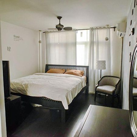 Inner Old Town 196 Chic Guesthouse - Self Check In 曼谷 外观 照片