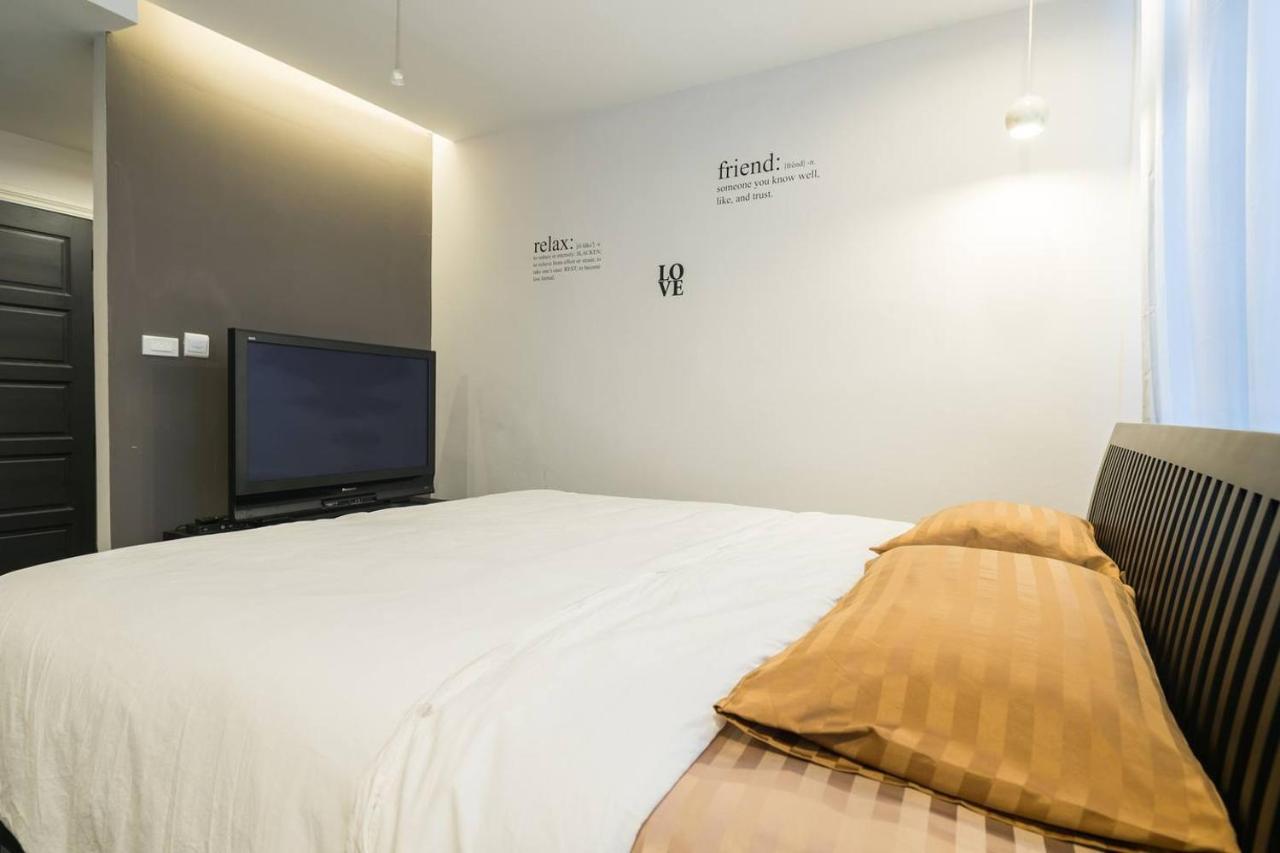 Inner Old Town 196 Chic Guesthouse - Self Check In 曼谷 外观 照片