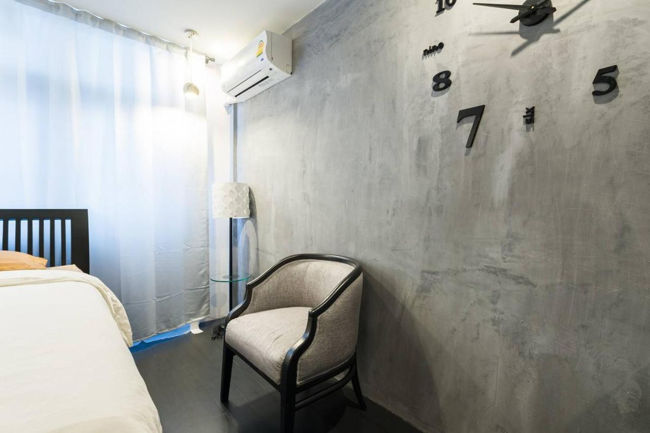 Inner Old Town 196 Chic Guesthouse - Self Check In 曼谷 外观 照片
